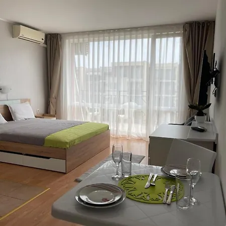 Appartamento студиа Sunny Holiday Fort Noks Sunny Beach
